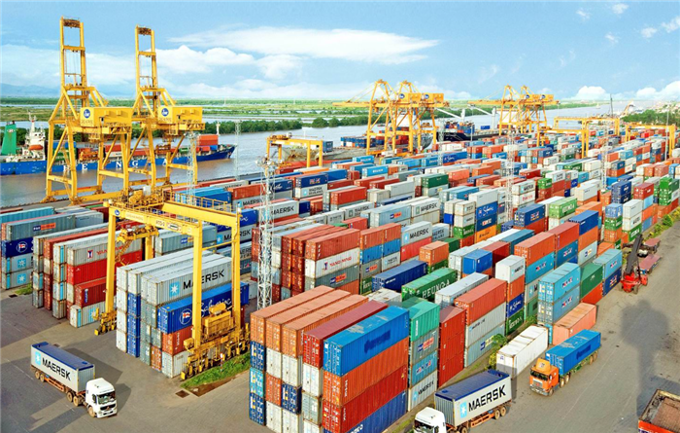 
									 Xuất khẩu trong 7 tháng đầu năm của Việt Nam tăng gần 15% so với cùng kỳ
								 