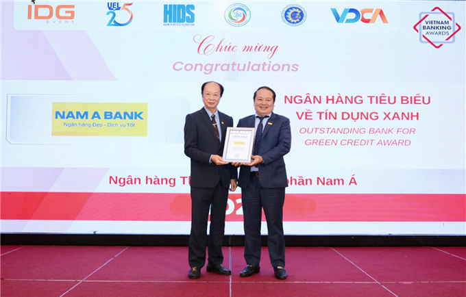 Nam A Bank nhận cú đúp giải thưởng tại Lễ trao giải Ngân hàng Việt Nam tiêu biểu 2025
