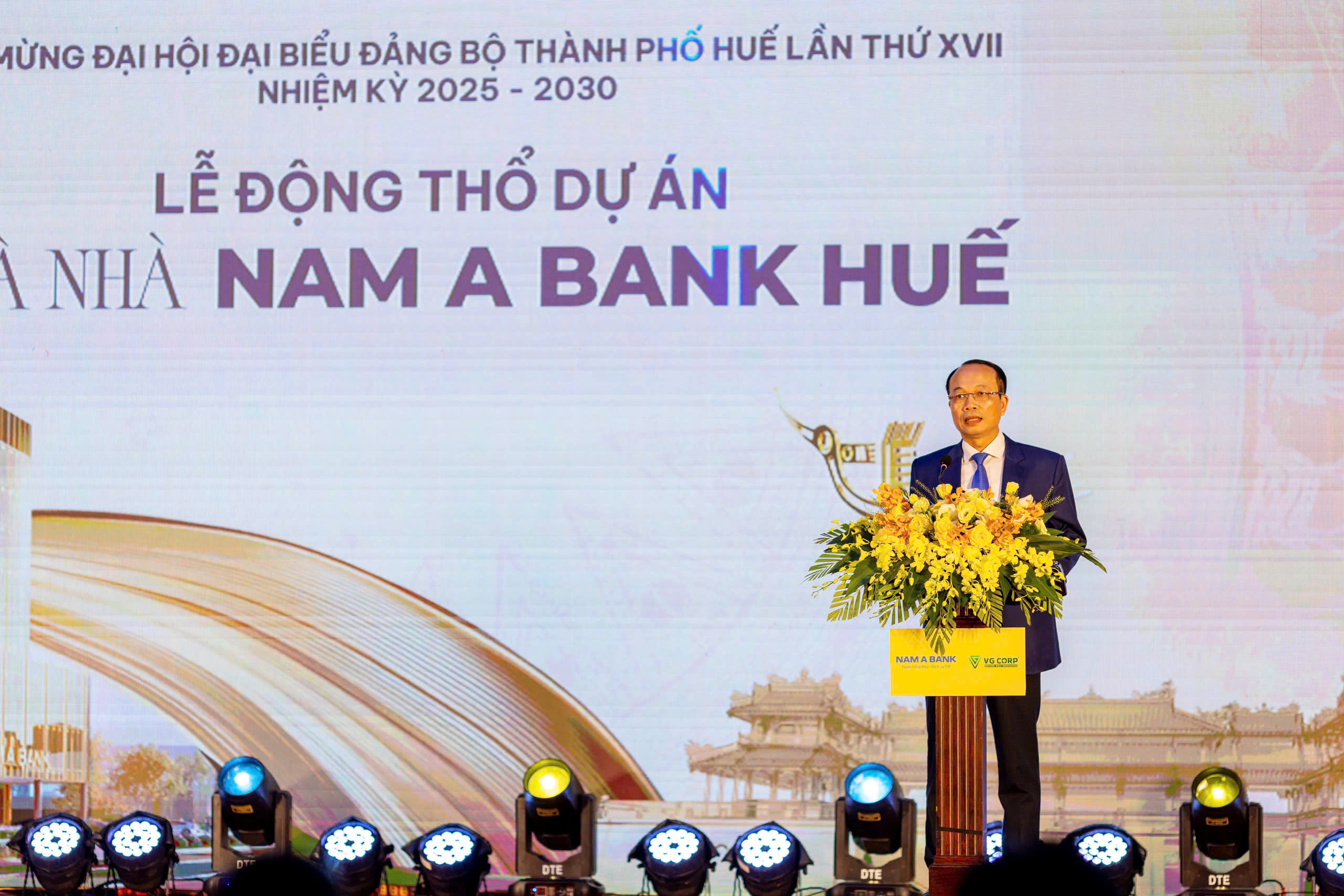 Ông Phan Quý Phương – Thành uỷ viên – Phó Chủ tịch UBND TP.Huế phát biểu tại Lễ động thổ Tòa nhà Nam A Bank Huế