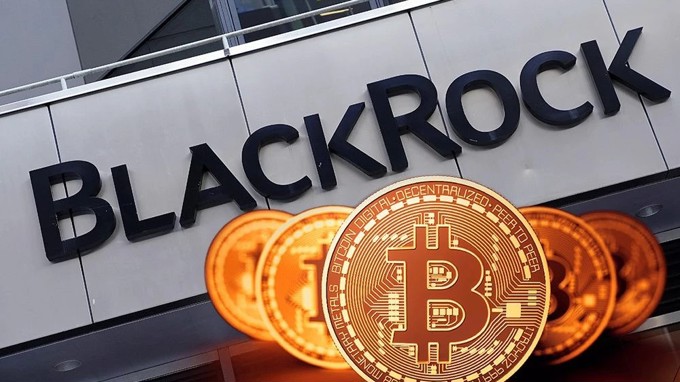 BlackRock gom thêm 900 triệu USD Bitcoin