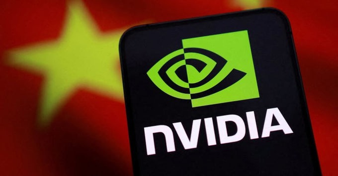 Reuters: Hải quan Trung Quốc “tuýt còi” chip AI H200 của Nvidia