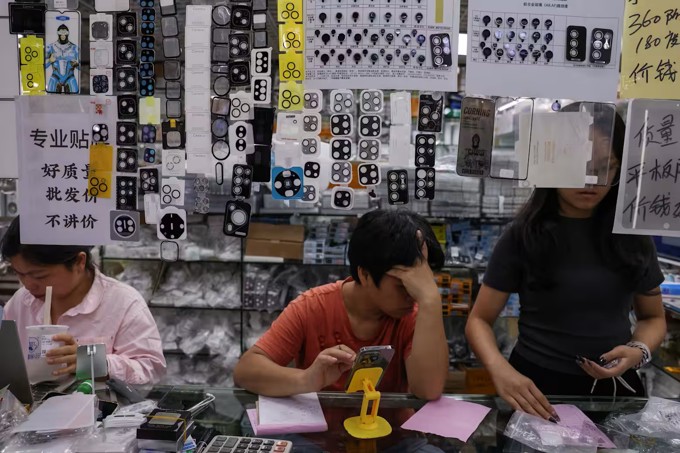 CPI Trung Quốc chạm đỉnh 3 năm, nhưng áp lực giảm phát vẫn đè nặng