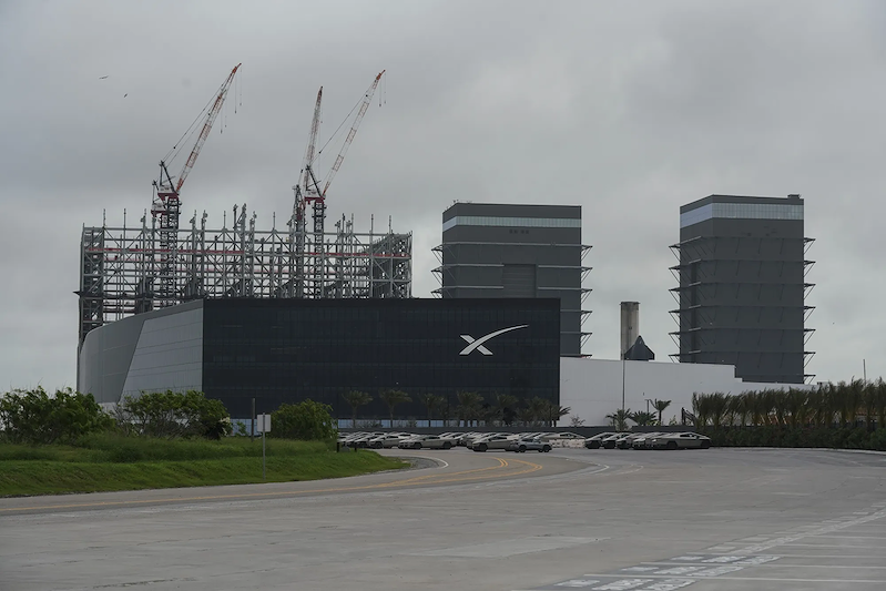 Khu phức hợp công nghiệp và cơ sở phóng tên lửa SpaceX Starbase tại Starbase, Texas (Ảnh: Bloomberg)