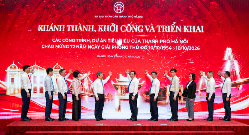 Các đại biểu thực hiện nghi thức khởi công, khánh thành các dự án tiêu biểu của TP Hà Nội. Ảnh: Sun Group Các đại biểu thực hiện nghi thức khởi công, khánh thành các dự án tiêu biểu của TP Hà Nội. Ảnh: Sun Group