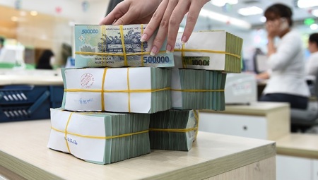 Reuters: Các ngân hàng Việt tính huy động 7 tỷ USD vốn mới
