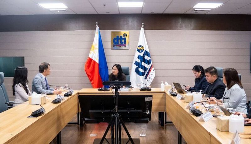 Lãnh đạo Vingroup làm việc với đại diện Bộ Thương mại và Công nghiệp Philippines (Ảnh: DTI)