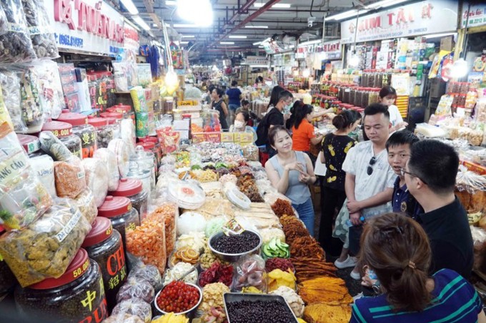 Phó Thủ tướng: Tiếp tục rà soát vướng mắc thuế, tháo gỡ cho hộ kinh doanh