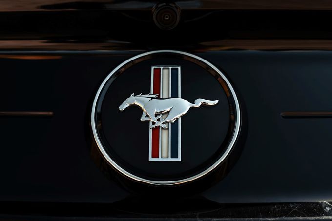 Giải mã hình ảnh con ngựa trong biểu tượng của các thương hiệu lớn