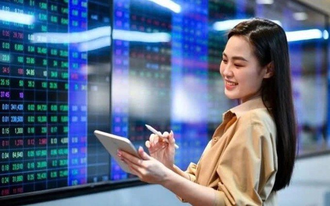 Quỹ nghìn tỷ của Dragon Capital tăng mua cổ phiếu ngân hàng