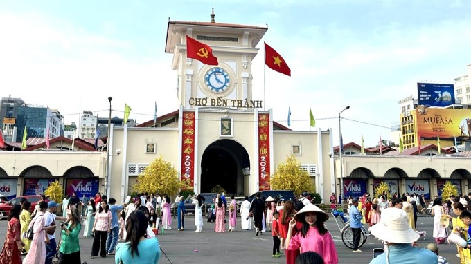 TP. HCM thu 12.000 tỷ đồng trong 9 ngày Tết