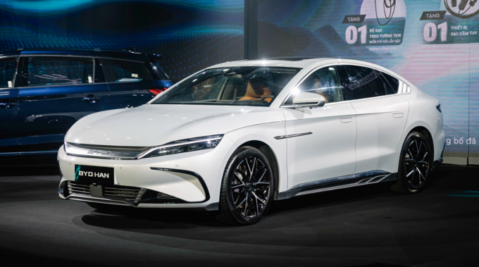 BYD hụt hơi: Tăng trưởng doanh thu thấp nhất 6 năm, lợi nhuận giảm gần 20%