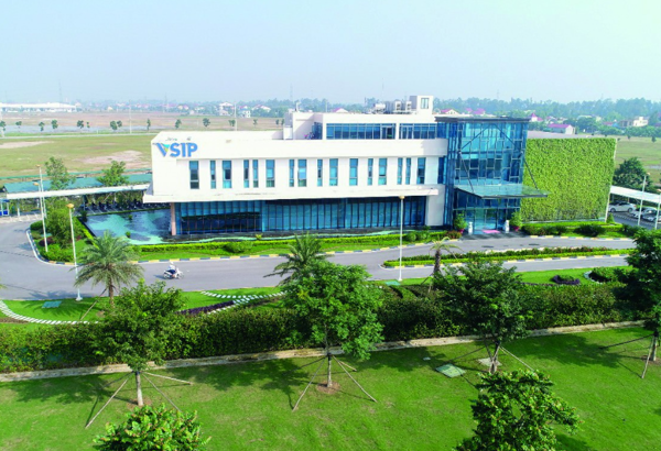 "Ông trùm" KCN VSIP lãi kỷ lục 3.700 tỷ đồng trong 2025, gánh gần 1 tỷ USD nợ phải trả