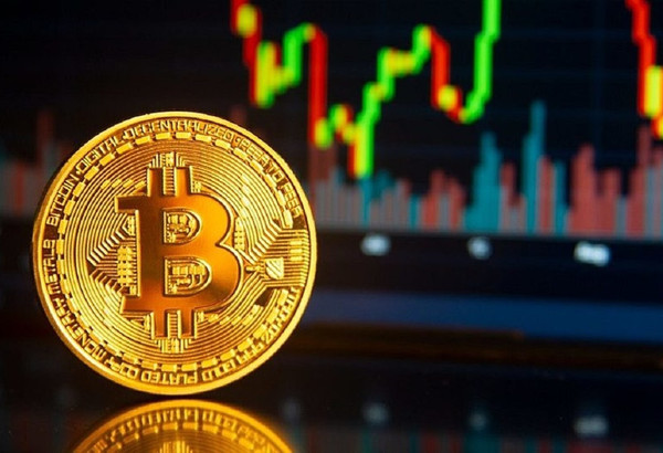 Crypto 1/4:  Bitcoin, chứng khoán đồng loạt bật tăng sau tuyên bố rút quân khỏi Iran của Tổng thống Trump
