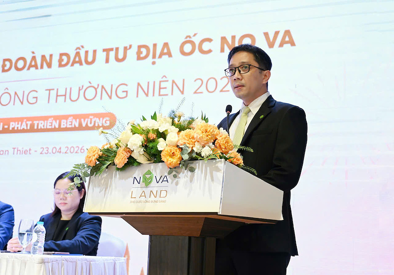 Ông Bùi Cao Nhật Quân, đại diện các tân Thành viên HĐQT Novaland phát biểu tại AGM 2026 Novaland (Ảnh: NVL)