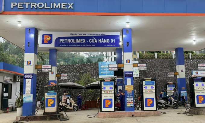 Hơn 4 vạn cổ đông chỉ nắm 9,4% vốn, Petrolimex không đáp ứng đủ điều kiện công ty đại chúng