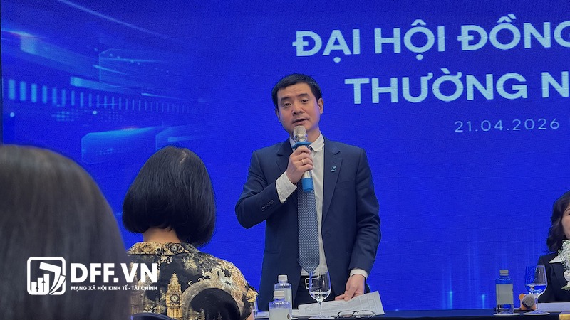 Ông Nguyễn Văn Hương - Tổng giám đốc PGBank Ông Nguyễn Văn Hương - Tổng giám đốc PGBank