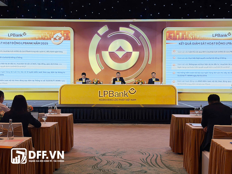 [LIVE] AGM 2026 LPBank: Túc số đạt 66%, chốt mục tiêu lãi 15.000 tỷ đồng, chia cổ tức 30% tiền mặt