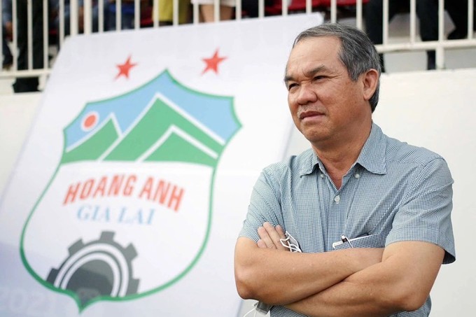 Vừa mua xong 4 triệu cổ phiếu, “bầu” Đức tiếp tục đăng ký gom thêm HAG