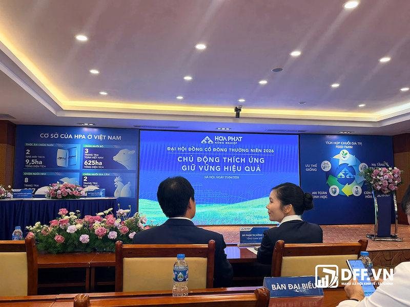Backdrop AGM 2026 - cũng là đại hội đầu tiên của công ty nông nghiệp này hậu IPO - đề rõ khẩu hiệu: “Chủ động thích ứng – Giữ vững hiệu quả”.
