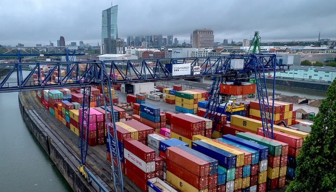 IMF: Chiến sự Iran có thể kéo tăng trưởng toàn cầu xuống mức 2,5%