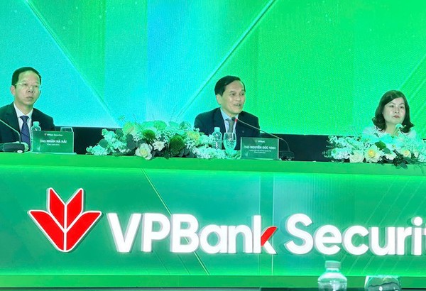 CEO Nguyễn Đức Vinh: ‘Sinh sau đẻ muộn', VPBankS bứt phá nhờ DNA ngân hàng mẹ