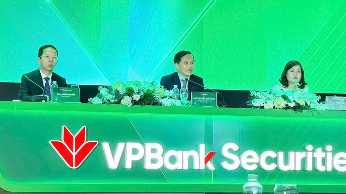 CEO Nguyễn Đức Vinh: ‘Sinh sau đẻ muộn', VPBankS bứt phá nhờ DNA ngân hàng mẹ