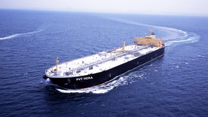Bộ Xây dựng yêu cầu huy động thêm tàu cỡ lớn chở dầu từ Trung Đông về Việt Nam