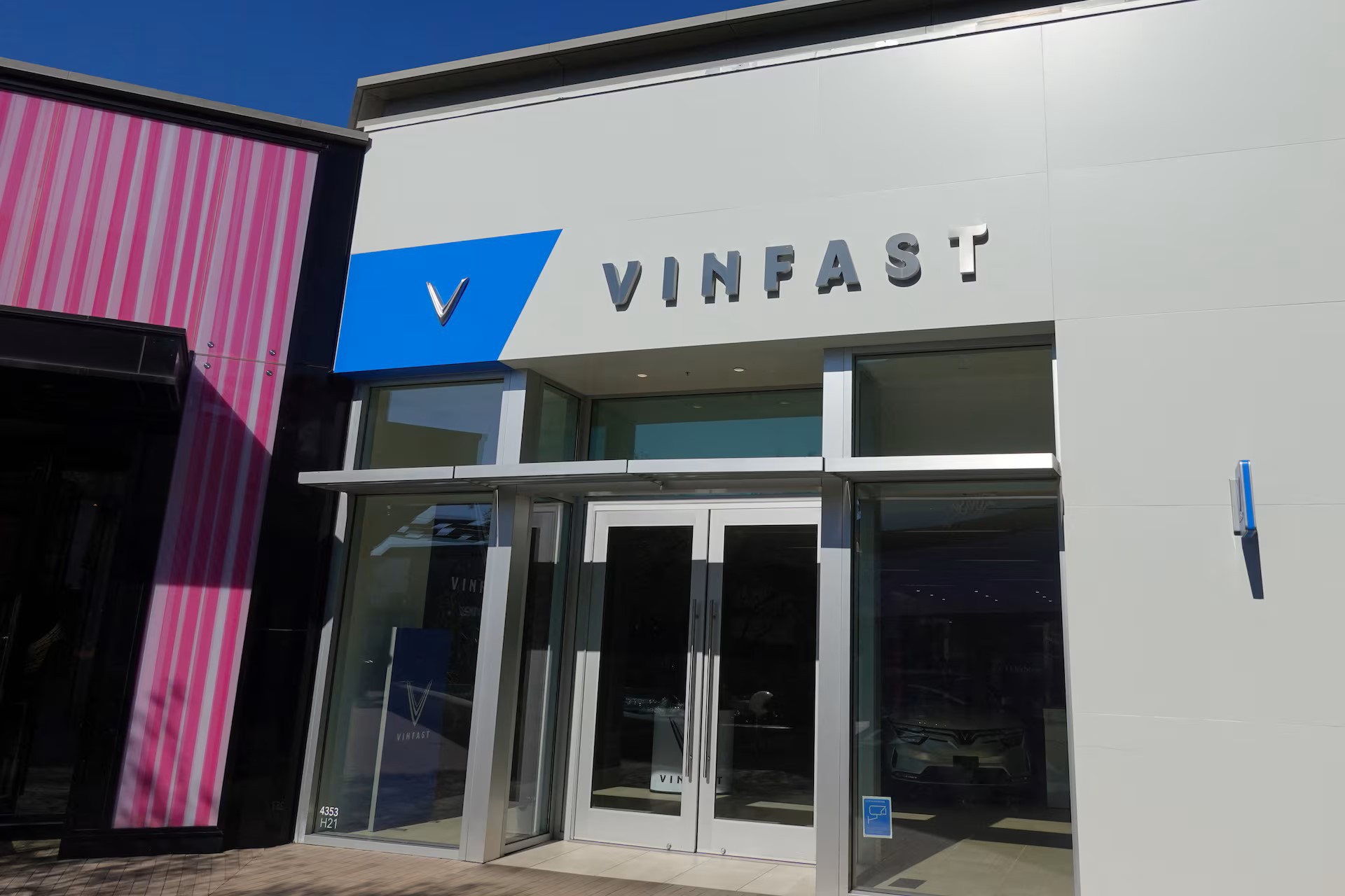 Vinfast đang dần “chiếm lĩnh” thị trường xe điện tại nhiều quốc gia Đông Nam Á (Ảnh: Reuters) Vinfast đang dần “chiếm lĩnh” thị trường xe điện tại nhiều quốc gia Đông Nam Á (Ảnh: Reuters)