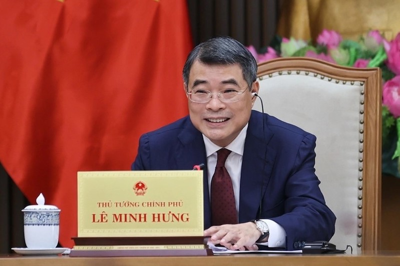 Thủ tướng Lê Minh Hưng điện đàm với Thủ tướng Singapore Lawrence Wong (Ảnh: VGP)