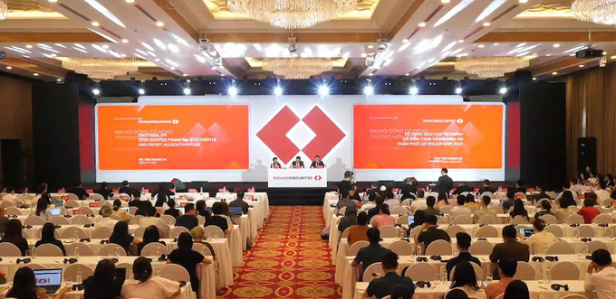 AGM 2026 TCBS: Lên kế hoạch lãi kỷ lục 7.500 tỷ đồng, trả cổ tức bằng cổ phiếu tỷ lệ 20%