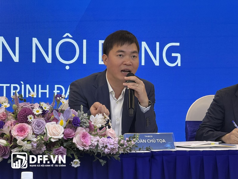 Ông Vũ Đình Độ - Chủ tịch HĐQT Tasco - trả lời chất vấn tại AGM 2026
