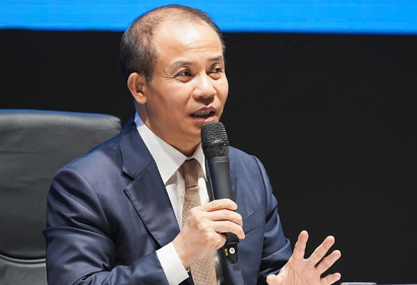 Ông Đặng Khắc Vỹ: VIB đặt mục tiêu nâng năng suất của 10.000 nhân sự lên tương đương 20.000 người