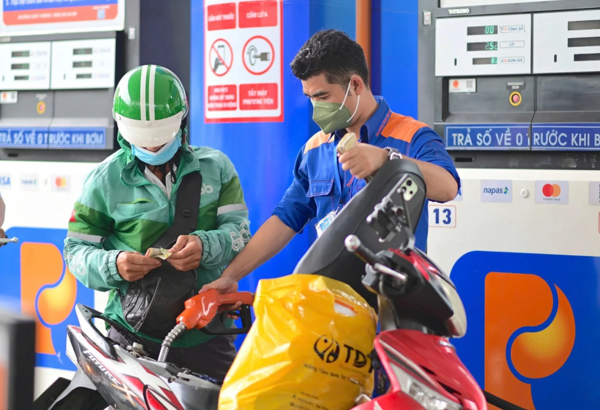 Chính thức miễn thuế với xăng, dầu đến hết tháng 6