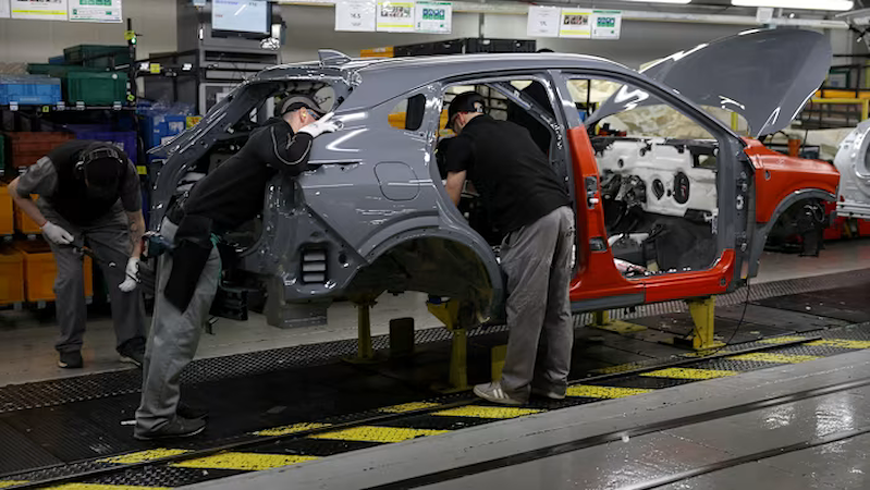 Nissan “bắt tay” đối thủ Trung Quốc để cứu nhà máy sản xuất xe tại châu Âu