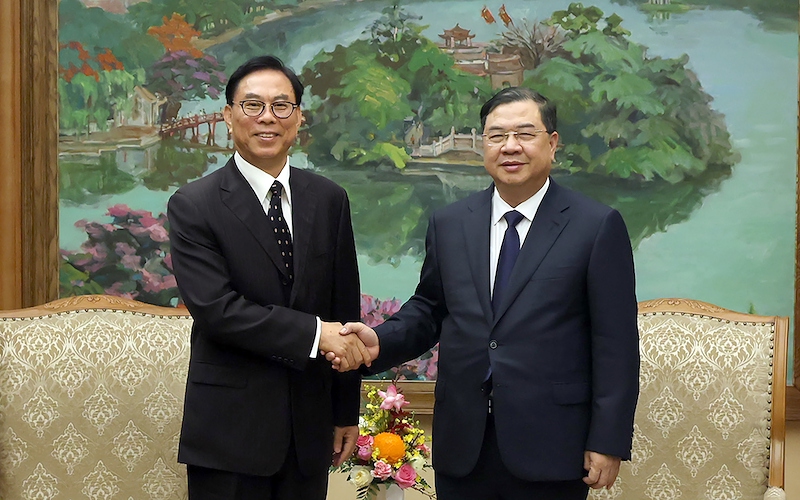 Phó Thủ tướng Phạm Gia Túc tiếp ông Tiền Chấn Hoa, Chủ tịch SIAB (Ảnh: VGP)