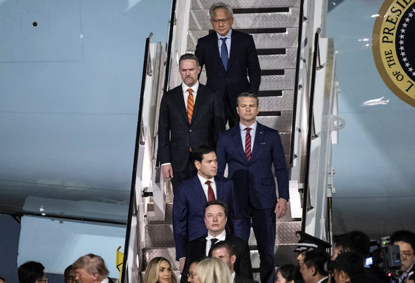 Tháp tùng ông Trump tới Trung Quốc, 16 "siêu" CEO của Mỹ tìm lời giải cho những "bài toán" tỷ USD