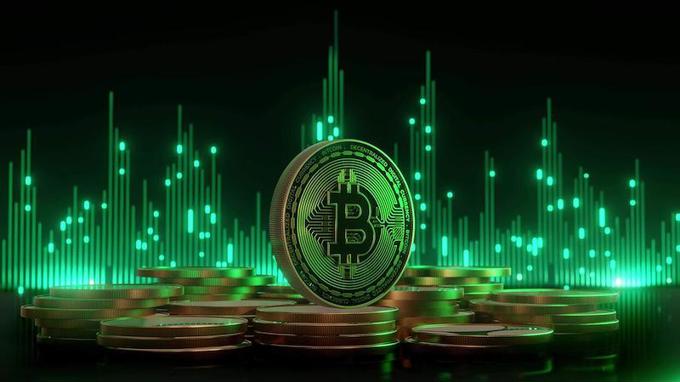 Crypto 11/5: Bitcoin vọt lên 82.000 USD, bất chấp ông Trump bác bỏ đề xuất hòa bình của Iran