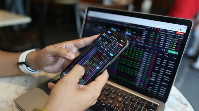 Hai kịch bản cho VN-Index trong tháng “Sell in May”