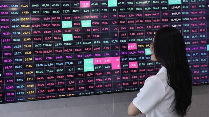 Dòng vốn tỷ đô sắp đổ bộ, ngành chứng khoán bước vào cuộc đua mới