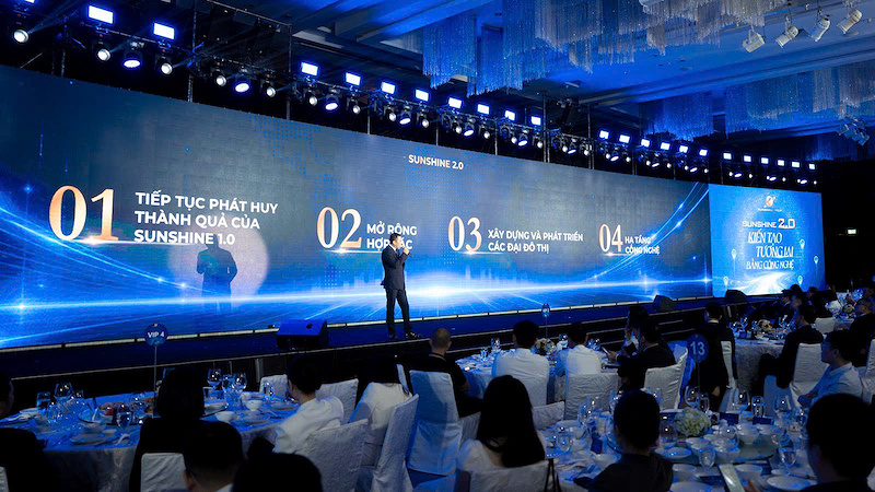 Chủ tịch Đỗ Anh Tuấn phát biểu tại AGM 2026 của Sunshine Group Chủ tịch Đỗ Anh Tuấn phát biểu tại AGM 2026 của Sunshine Group