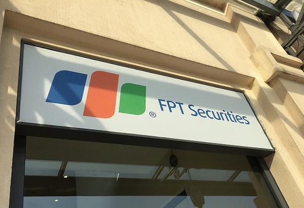 FPTS chốt quyền trả cổ tức tỷ lệ 15%, tăng vốn lên 3.800 tỷ đồng