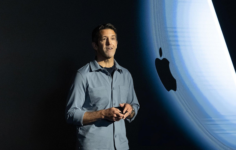 John Ternus tiếp quản Apple cùng áp lực giải 