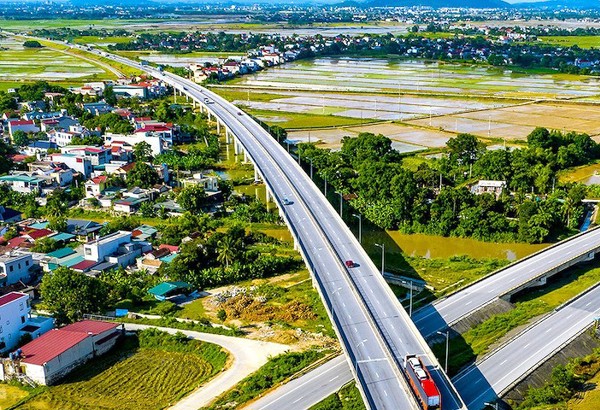 Đề xuất bổ sung 3 tuyến cao tốc vào quy hoạch mạng lưới đường bộ