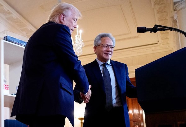 CNBC: CEO Nvidia sẽ tháp tùng ông Trump tới Trung Quốc