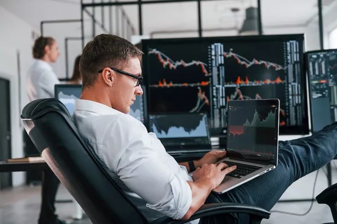 Crypto 18/5: Bitcoin rơi về 77.000 USD, hơn 500 triệu USD từ các “Long thủ” bị thanh lý