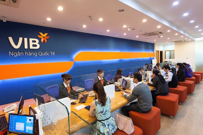 Người nhà Phó Chủ tịch VIB gom thêm 3 triệu cổ phiếu ngân hàng