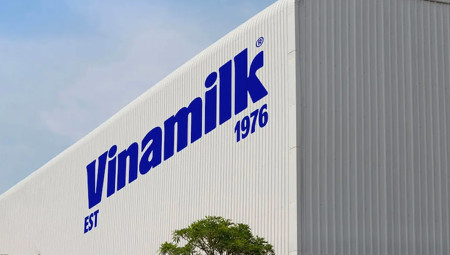 Công ty con của SCIC tính gom 1 triệu cổ phiếu VNM của Vinamilk
