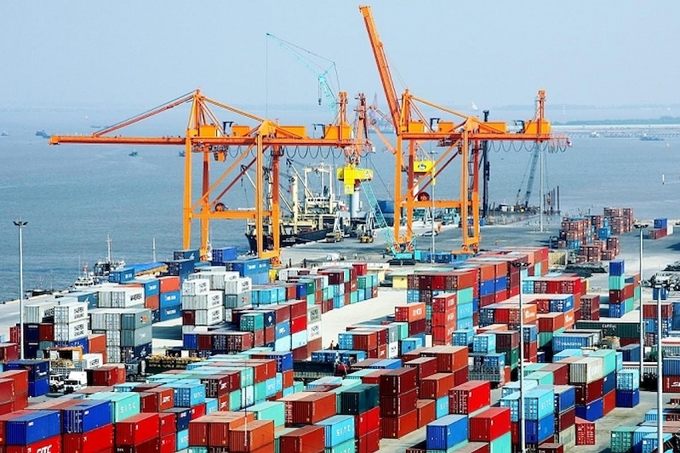 Việt Nam nhập siêu gần 14 tỷ USD trong 5 tháng đầu năm