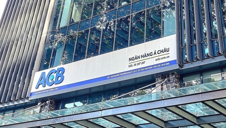 ACB: Con trai bà Thuý 'Rosie' gom tiếp 2 triệu cổ phiếu, nhóm Âu Lạc nâng sở hữu vượt 8%