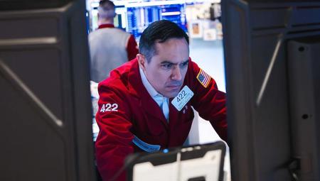 Chứng khoán Mỹ đỏ lửa, Dow Jones mất 950 điểm